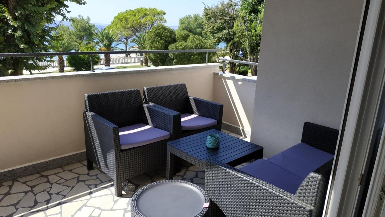 Apartman Katnic By The Beach Crikvenica Exterior foto